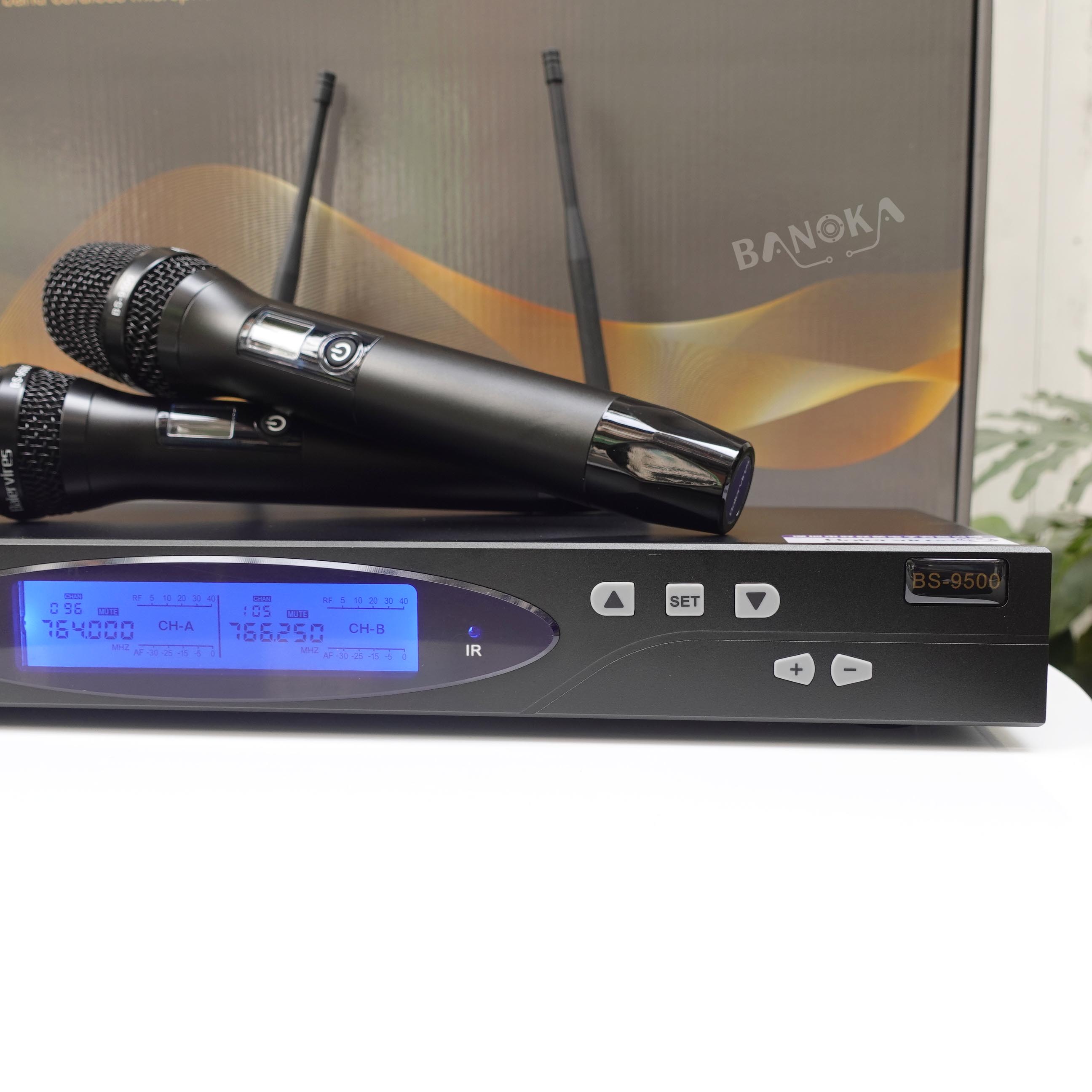 https://banoka.vn/micro không dây baier BS9500 3